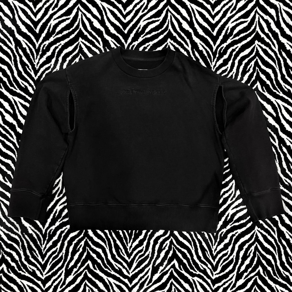 ★ MM6 Maison Margiela Black Slit Sleeve Sweatshirt ★